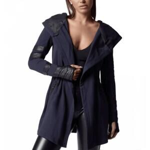 NEW BLANC NOIR travelers jacket in blue/ black